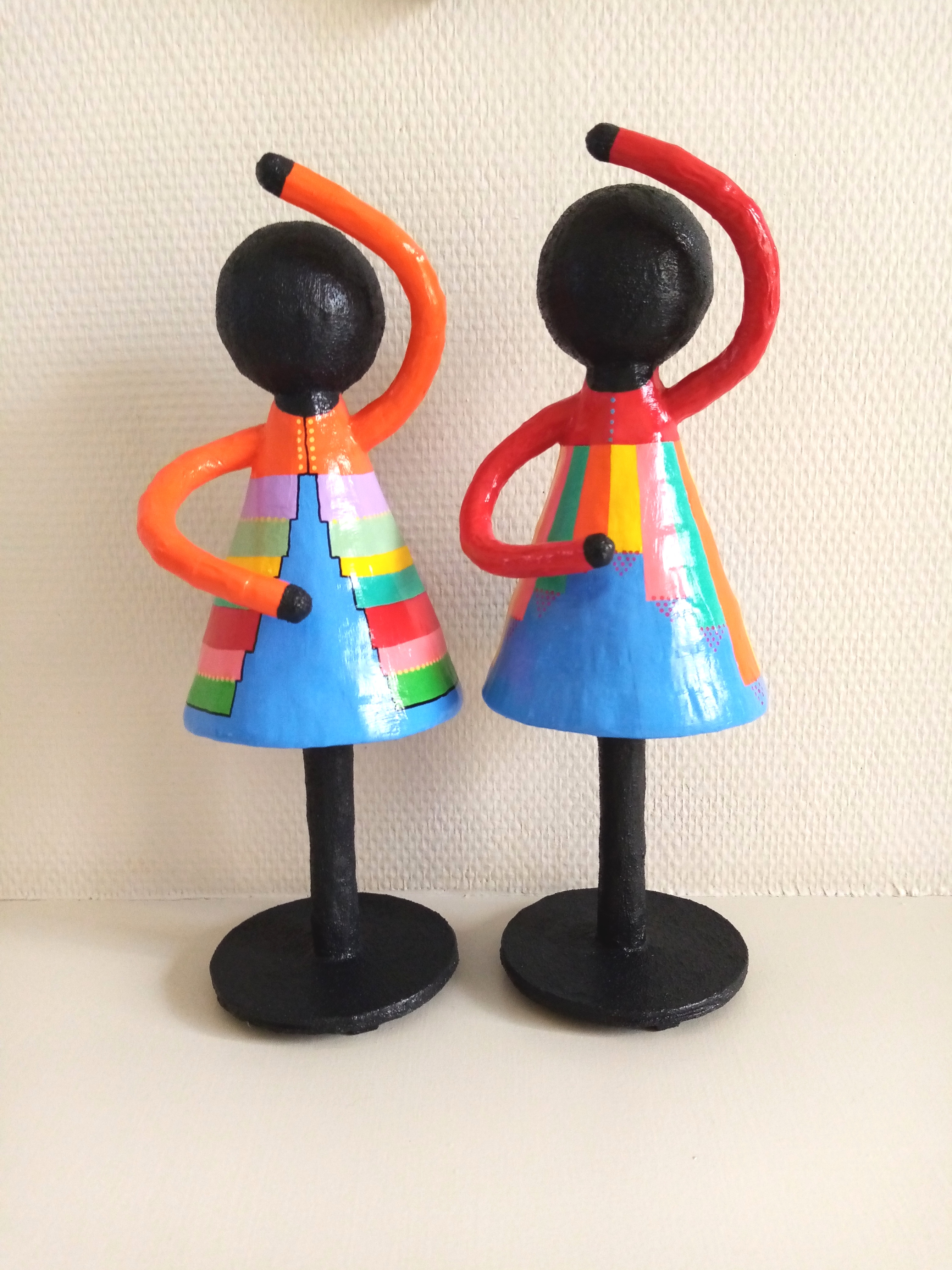 25 euros/pièce - H. env 33cm