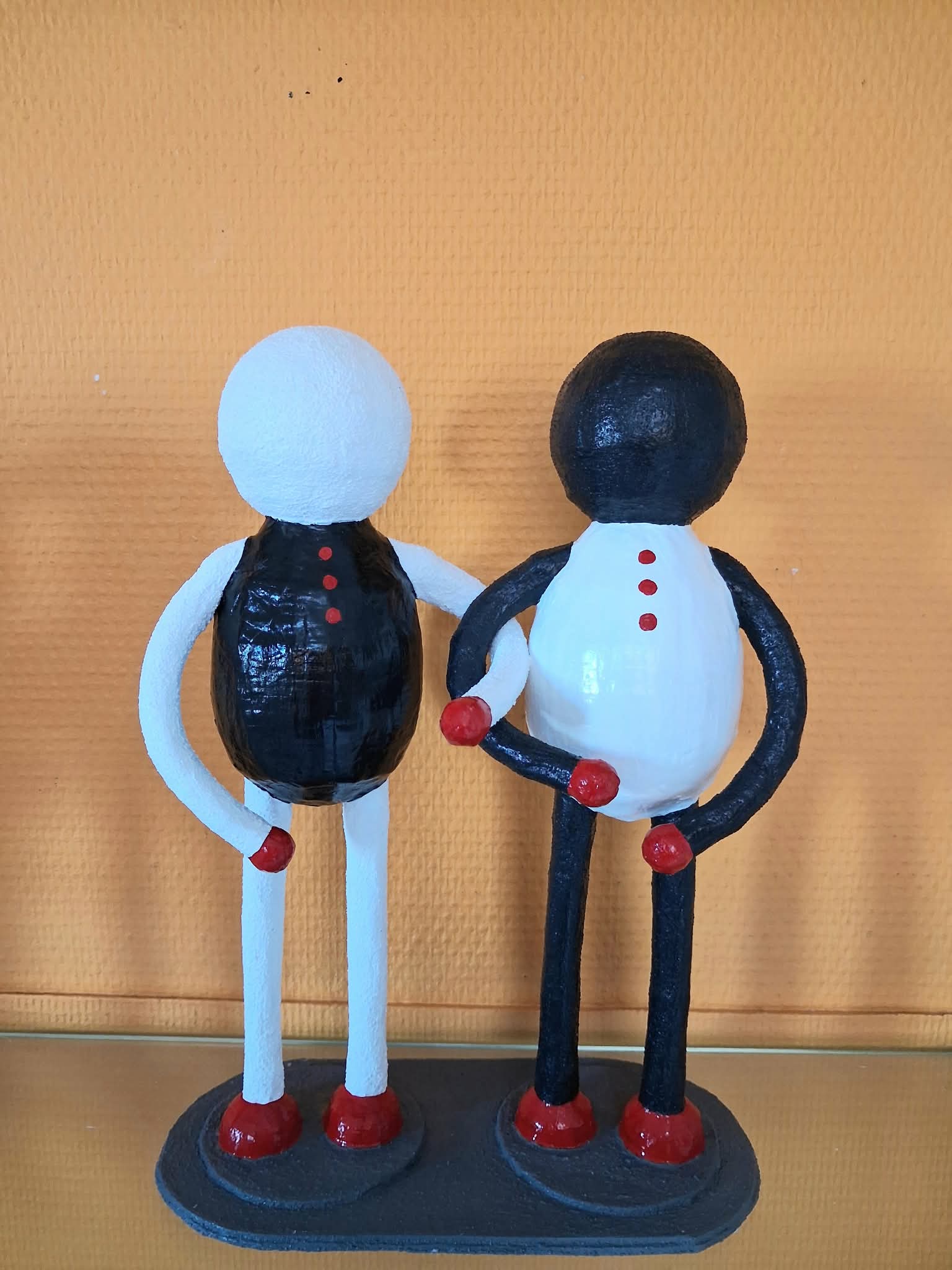 H. env. 29cm     30 euros     à commander si plus disponible
